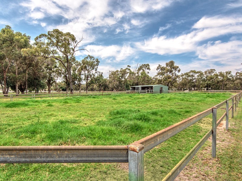 804 Redcliffe Road, Cardup WA 6122