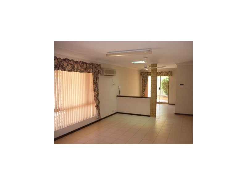 3/18 Lathwell Street, Armadale WA 6112