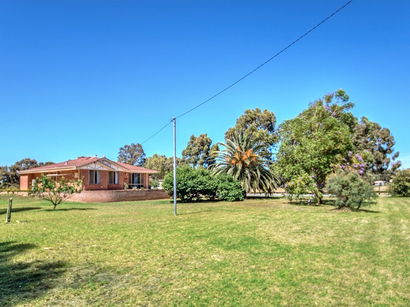 24 Rain Lover Court, Darling Downs WA 6122