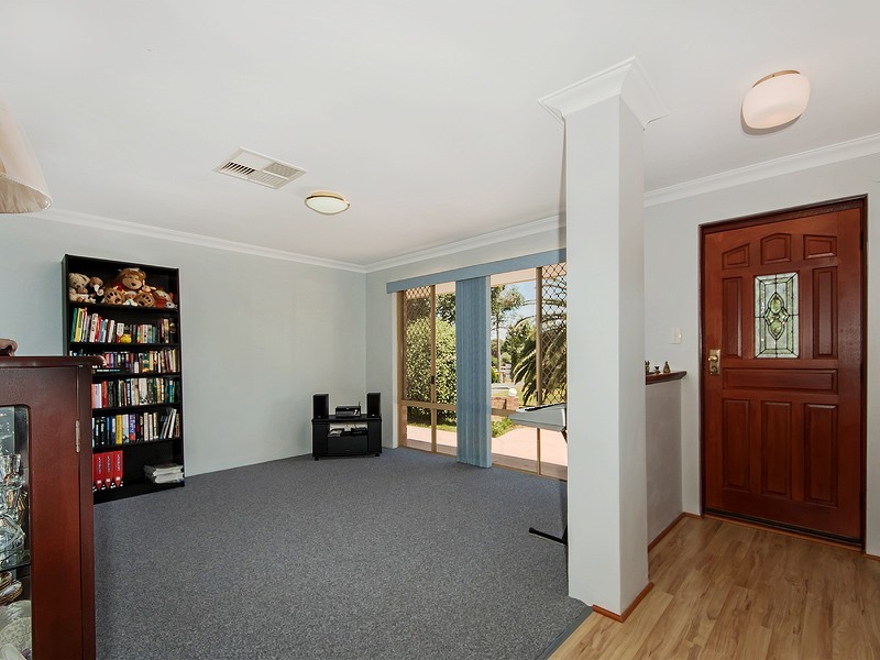 24 Rain Lover Court, Darling Downs WA 6122