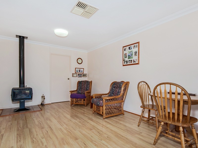 24 Rain Lover Court, Darling Downs WA 6122