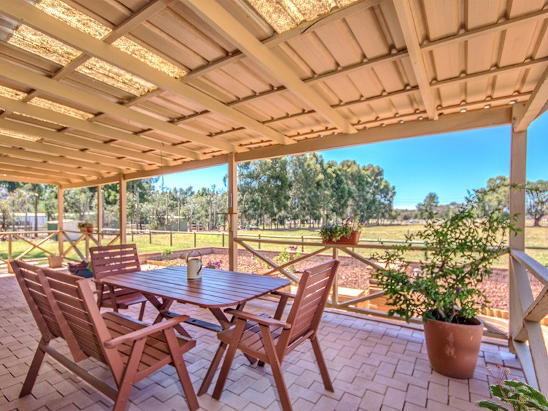 24 Rain Lover Court, Darling Downs WA 6122