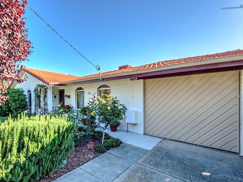 15A Lowanna Way, Armadale WA 6112