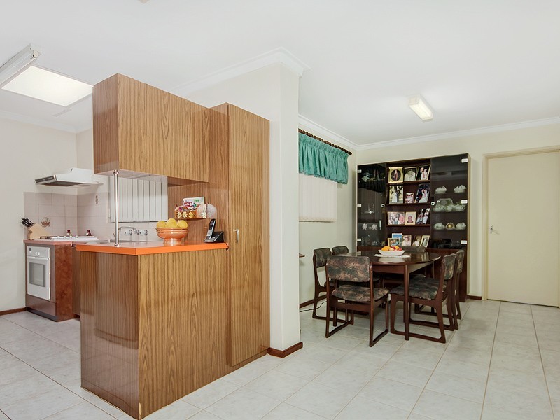 15A Lowanna Way, Armadale WA 6112