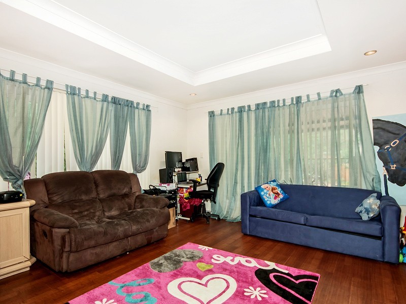 27 Tiara Court, Darling Downs WA 6122