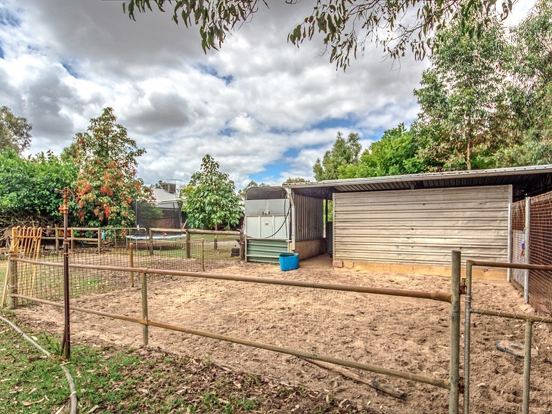 27 Tiara Court, Darling Downs WA 6122