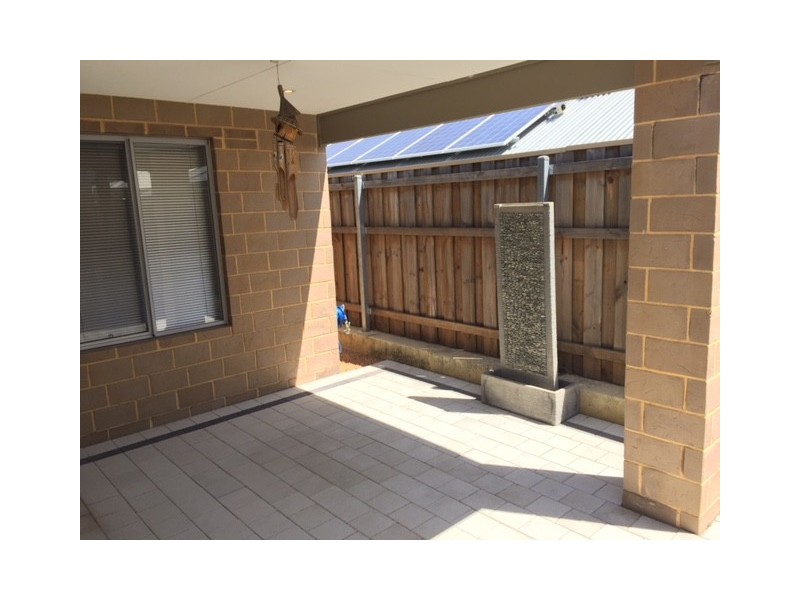 2/275 Fraser Road, Canning Vale WA 6155