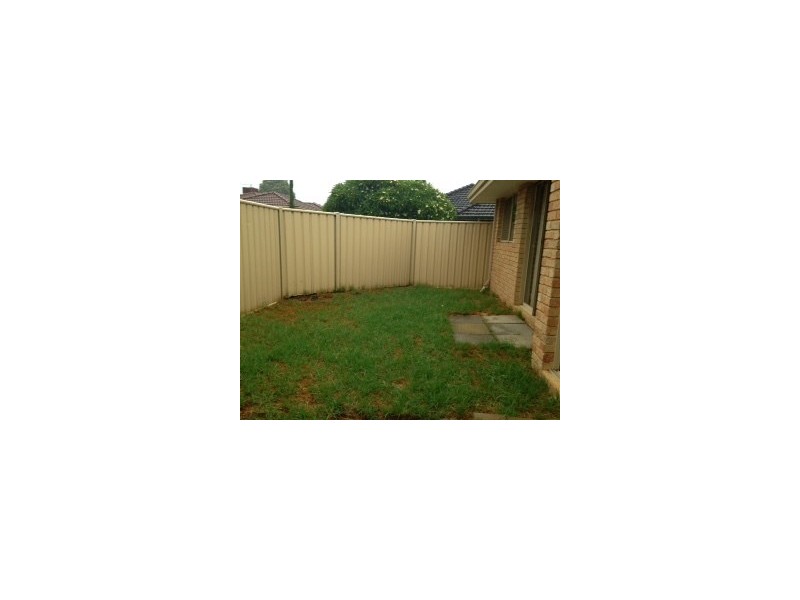 1/15 dale Road, Armadale WA 6112