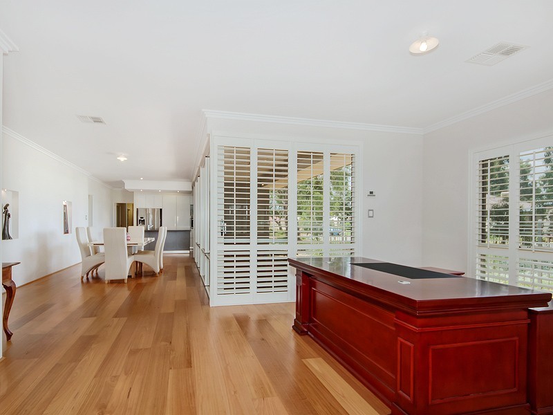 10 Letterkenny  Way, Hilbert WA 6112