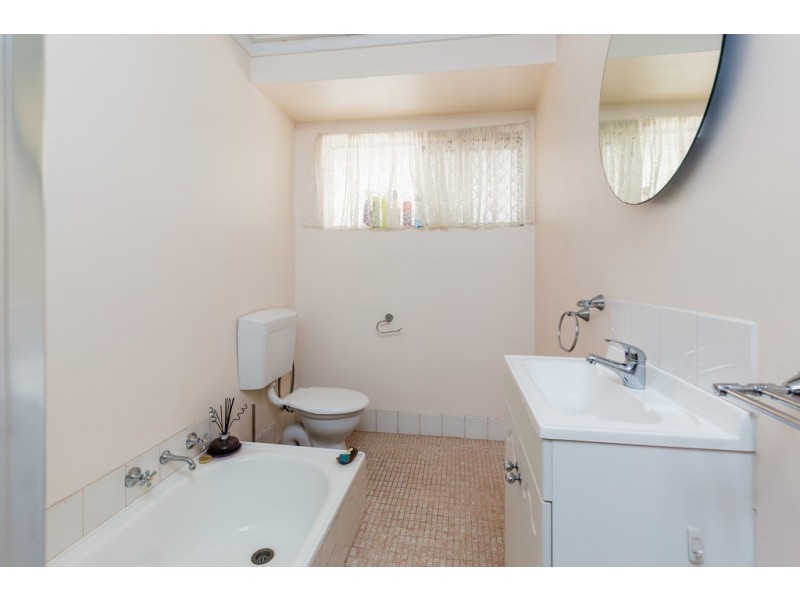 7 Leumeah Street, Armadale WA 6112