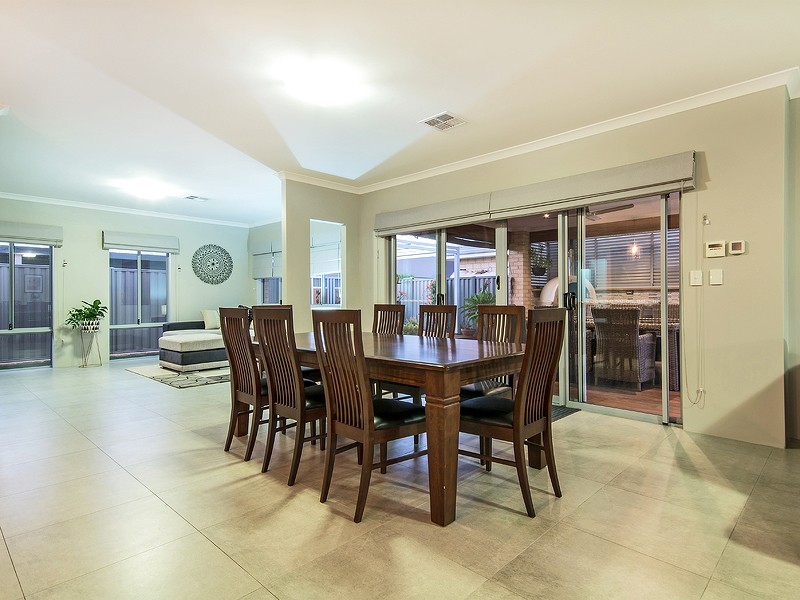 12 Dearden Road, Byford WA 6122