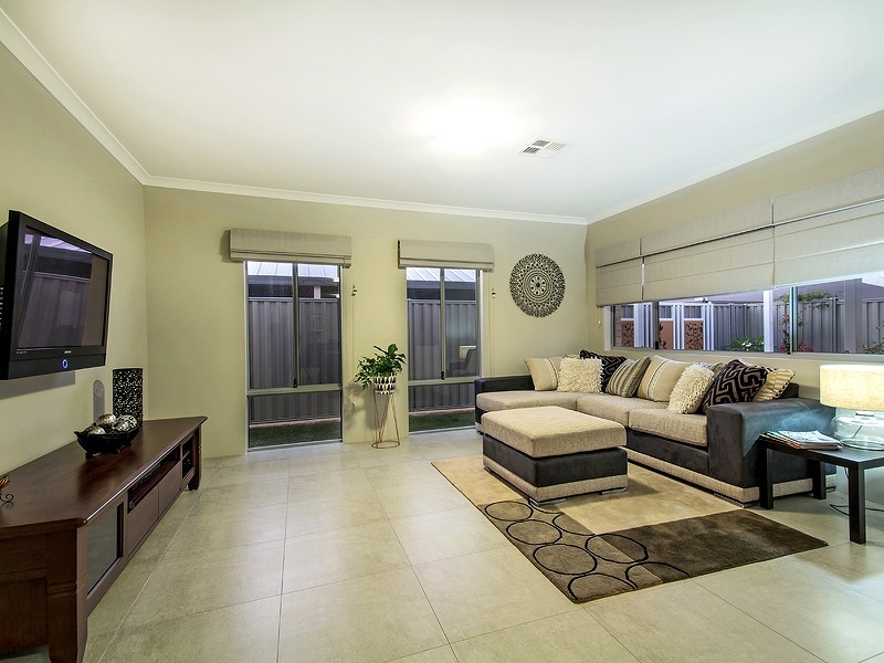 12 Dearden Road, Byford WA 6122