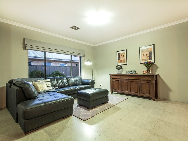 12 Dearden Road, Byford WA 6122