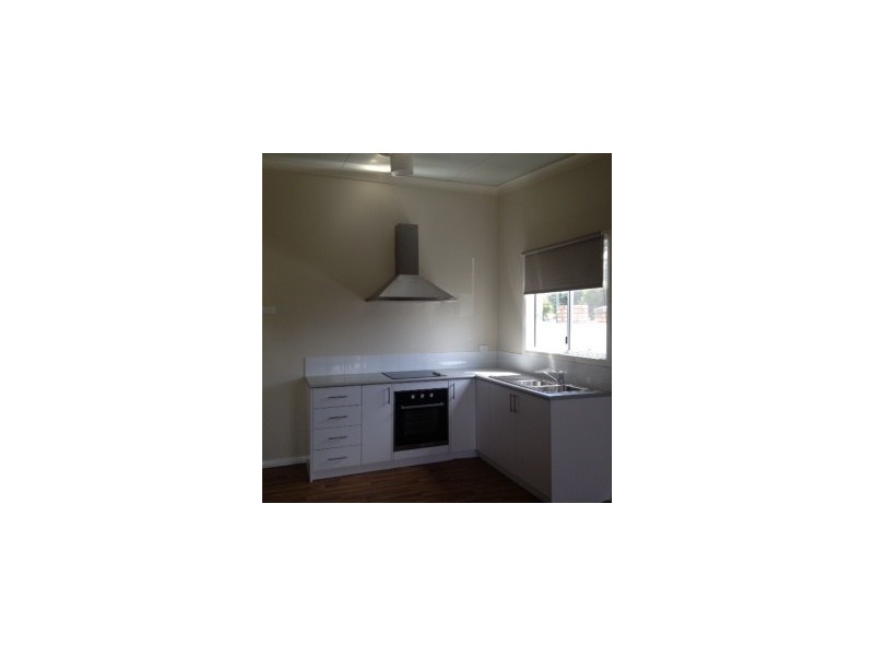 1a Cull Ct, Armadale WA 6112