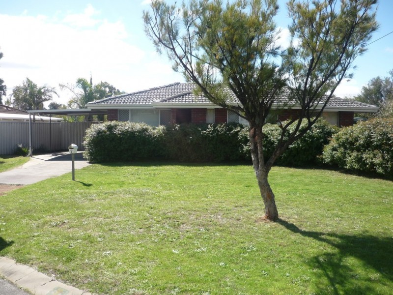 7 Leumeah Street, Armadale WA 6112