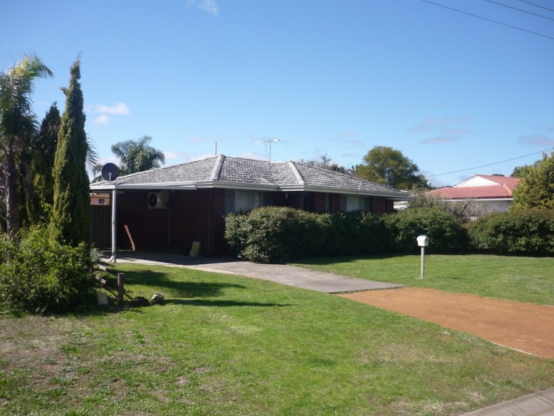 7 Leumeah Street, Armadale WA 6112