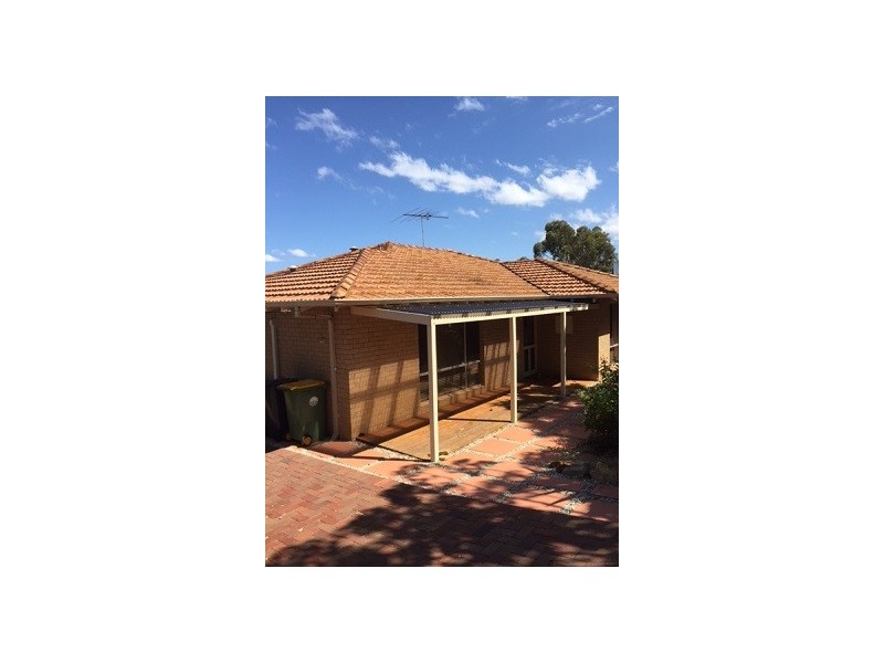 42 Angorra Road, Mount Nasura WA 6112