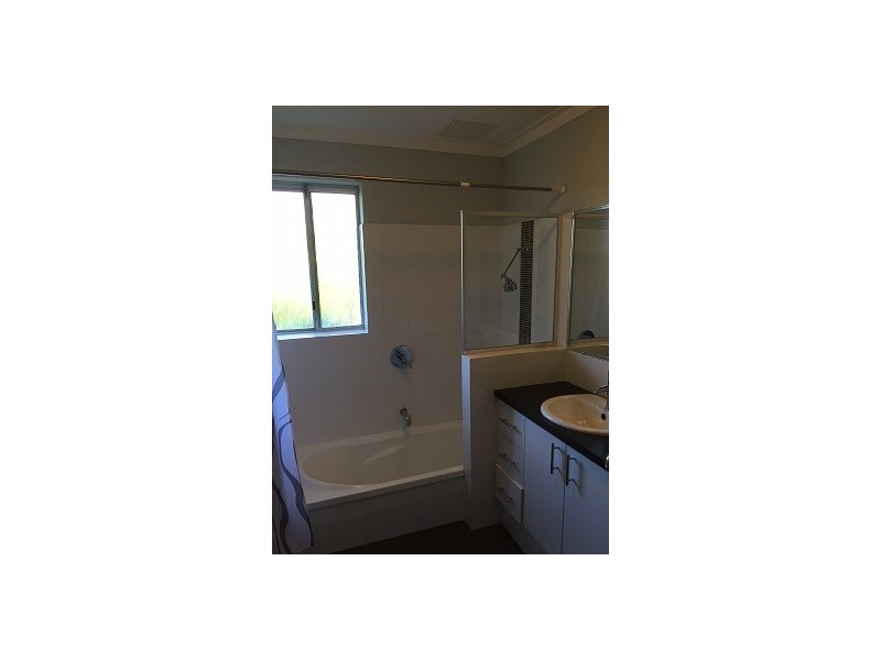 42 Angorra Road, Mount Nasura WA 6112