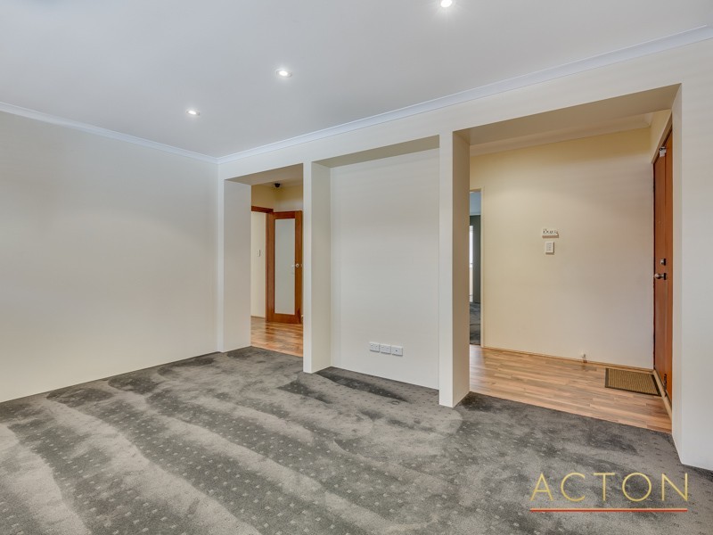 20 Acapulco Way, Southern River WA 6110