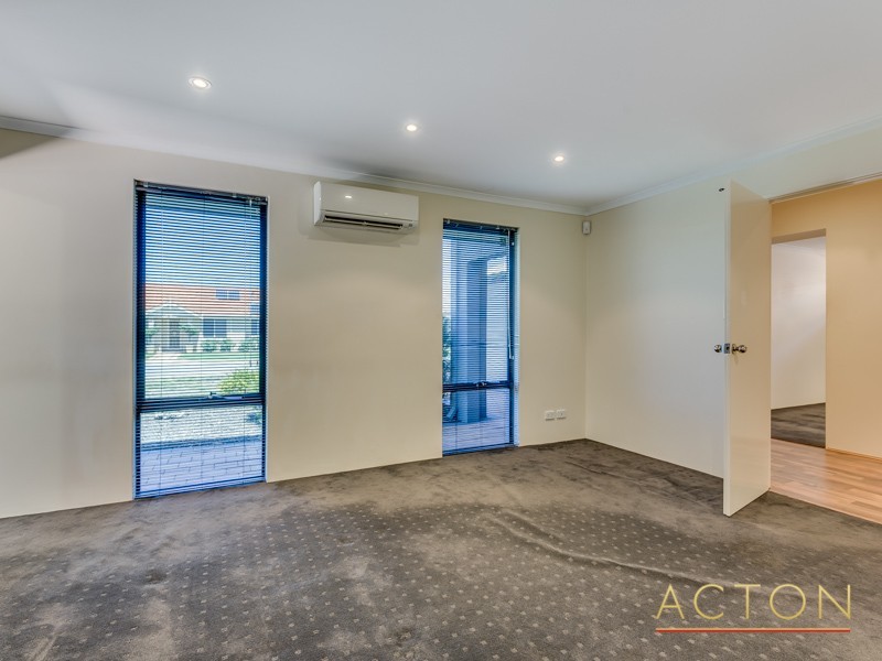 20 Acapulco Way, Southern River WA 6110