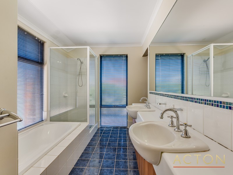 20 Acapulco Way, Southern River WA 6110