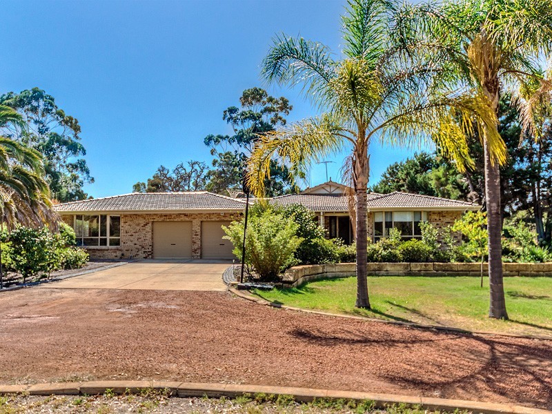 41 Brockwell Place, Oakford WA 6121
