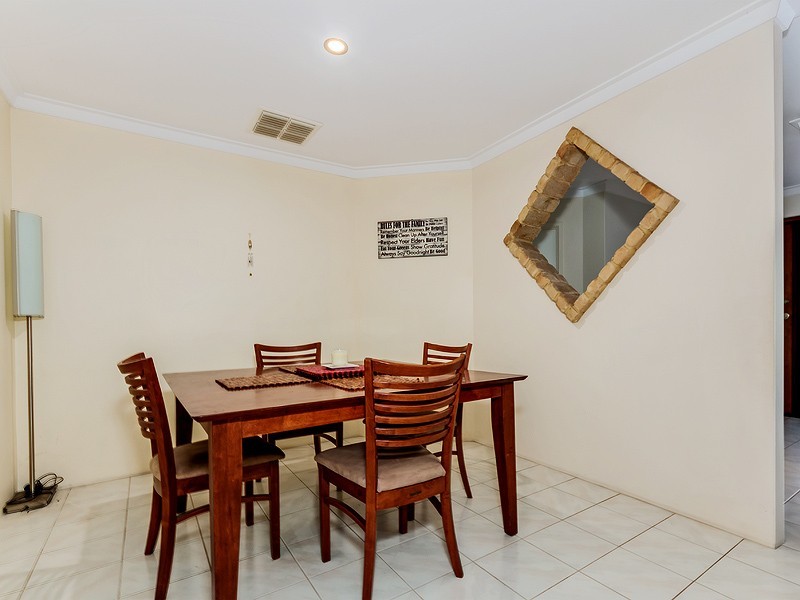 41 Brockwell Place, Oakford WA 6121