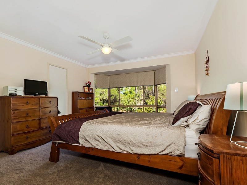 41 Brockwell Place, Oakford WA 6121