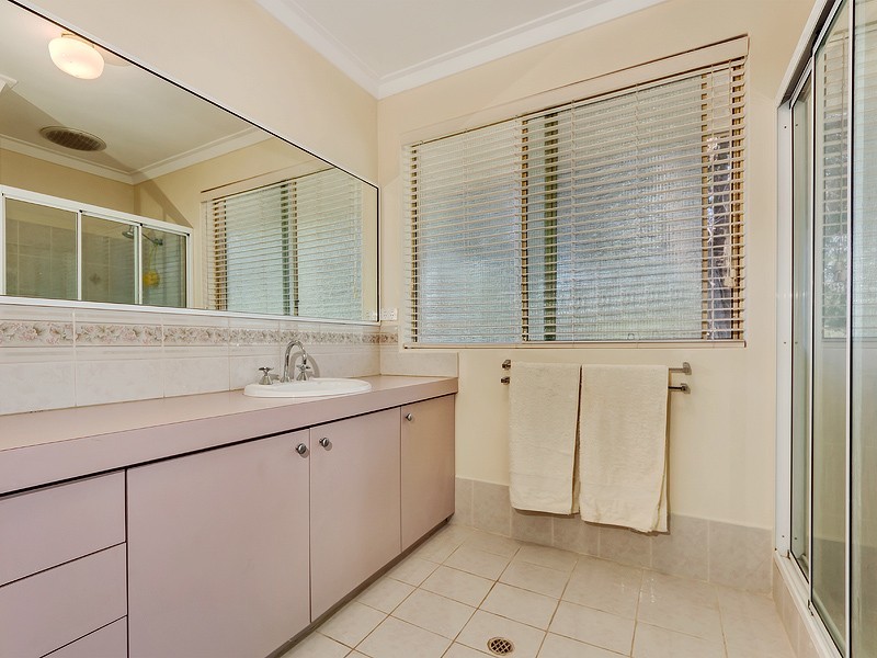 41 Brockwell Place, Oakford WA 6121