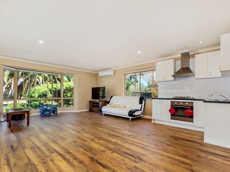 41 Brockwell Place, Oakford WA 6121