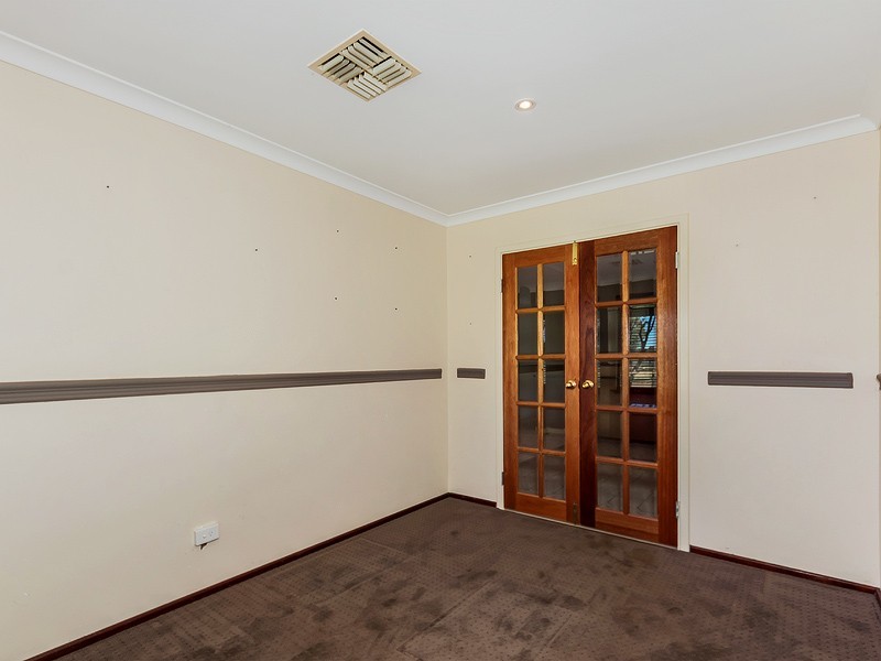 48 Kentucky Drive West, Darling Downs WA 6122