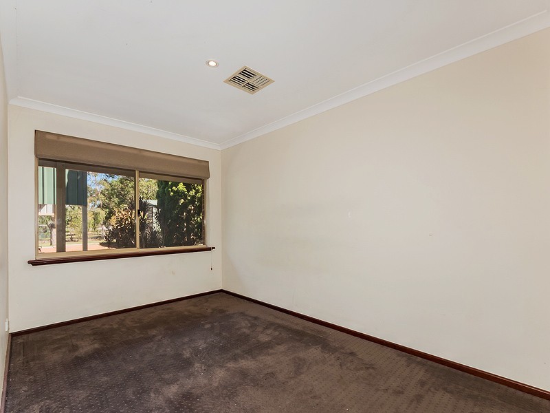 48 Kentucky Drive West, Darling Downs WA 6122