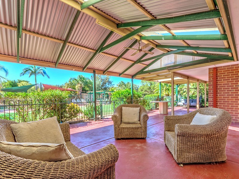 48 Kentucky Drive West, Darling Downs WA 6122