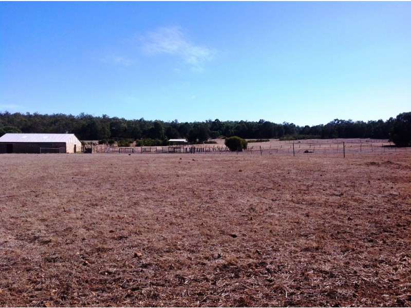 173 Jubb Road, Jarrahdale WA 6124