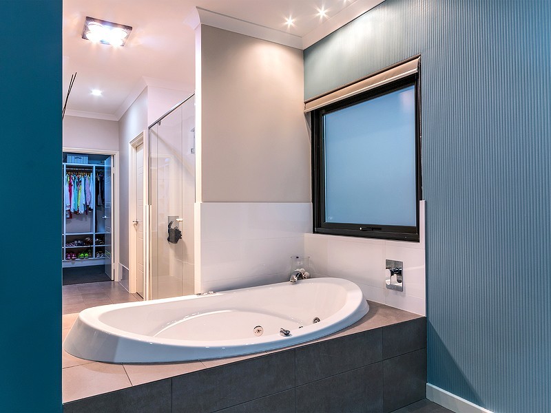 21 Fridayhill Drive, Southern River WA 6110