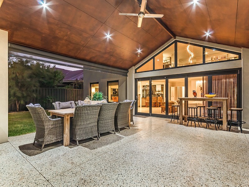 21 Fridayhill Drive, Southern River WA 6110