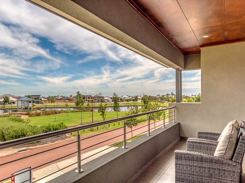 21 Fridayhill Drive, Southern River WA 6110