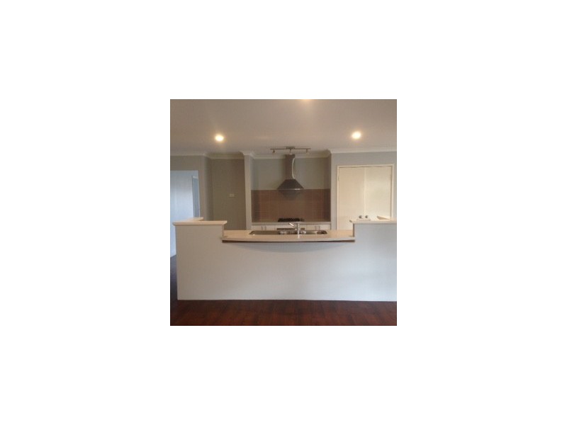 6 Vance Road, Byford WA 6122