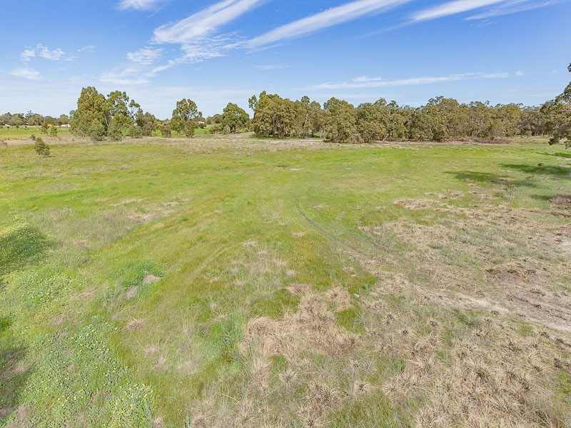 75 Gull Road, Serpentine WA 6125