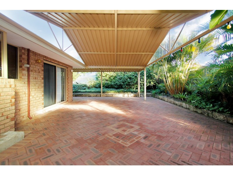 15 Springwood Way, Woodvale WA 6026