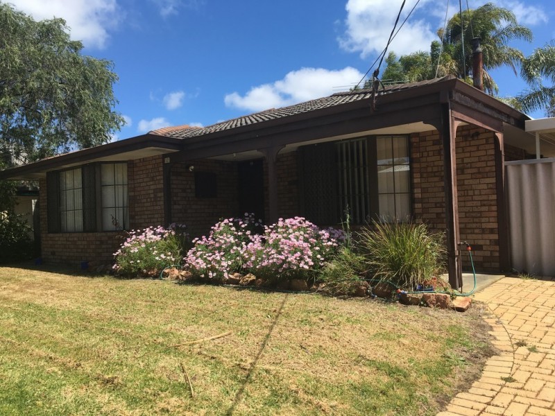 12 Mason Street, Cannington WA 6107