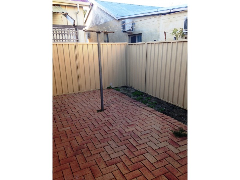 2/35 Rushton Street, Burswood WA 6100