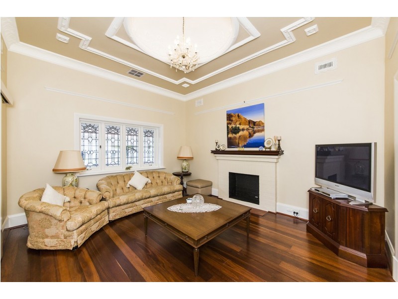 3 Nanson Street, Wembley WA 6014