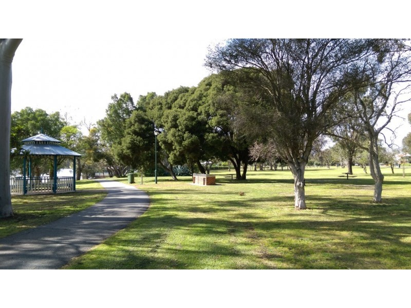 1 The Anchorage, Maylands WA 6051