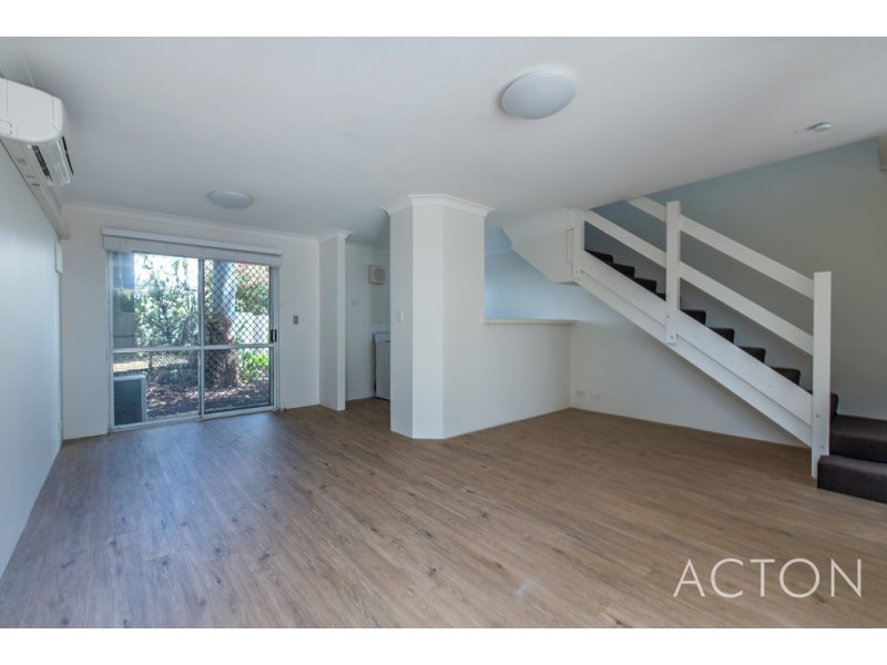 16/4 Waterway Court, Churchlands WA 6018