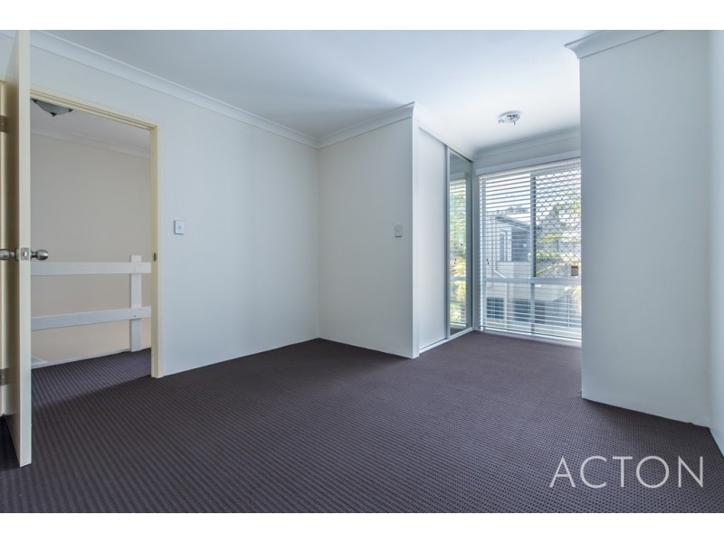 16/4 Waterway Court, Churchlands WA 6018