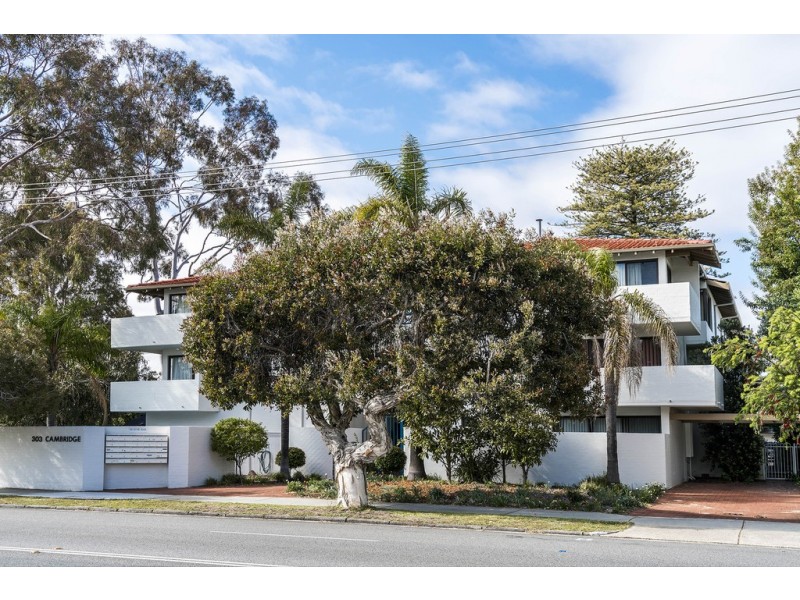 21/303 Cambridge Street, Wembley WA 6014