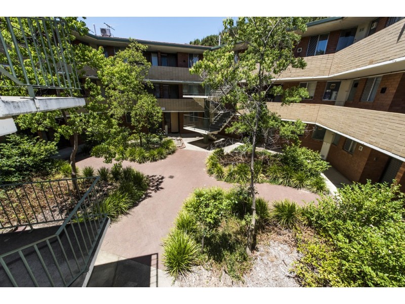 D20/49 Herdsman Parade, Wembley WA 6014