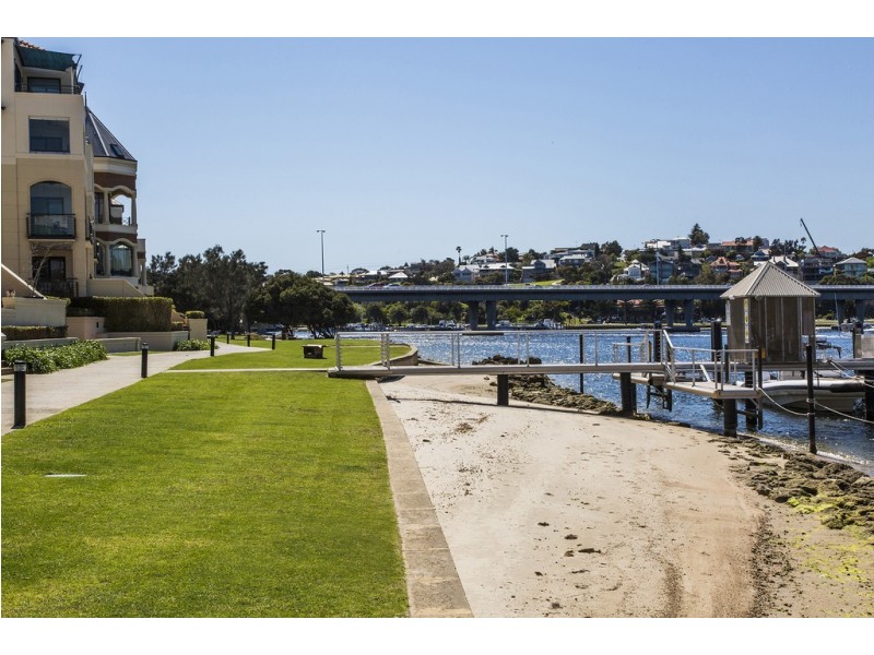 210/6 Doepel Street, North Fremantle WA 6159