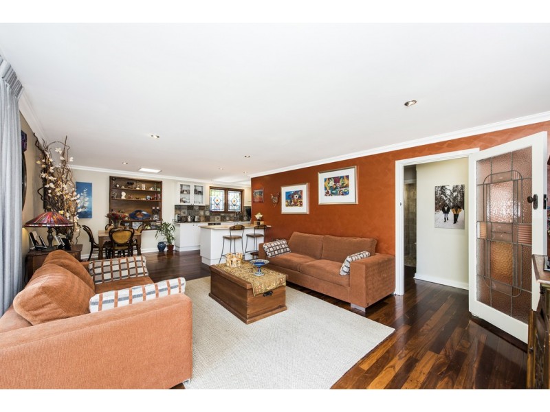 21a Oakwood Avenue, Woodlands WA 6018